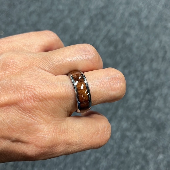 8MM ROSE WOOD INLAY TUNGSTEN WEDDING BAND - Picture 14 of 16